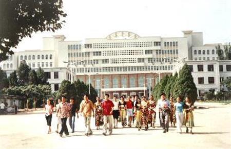 喀什师范学院校园图片_大学图片3