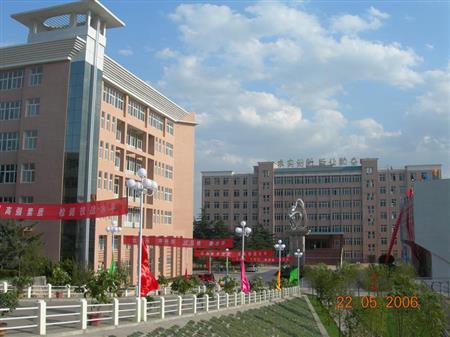 许昌职业技术学院校园图片