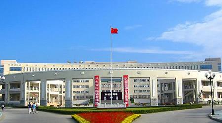 黄冈师范学院