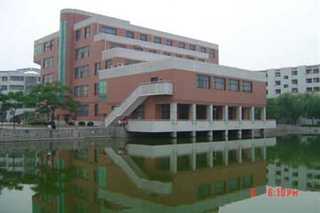 河南科技学院