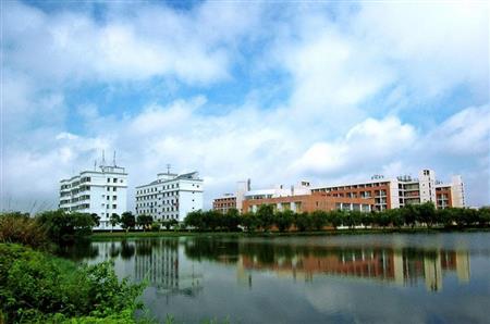 珠海城市职业技术学院专科最低投档分208