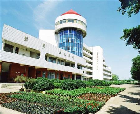 柳州师范高等专科学校校园图片_大学图片2